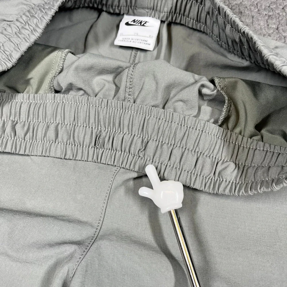 Nike Cargo Pants Kids XL Woven Jogger Sportswear Gray Gorpcore